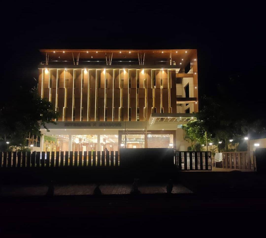 Hotel River Side Meadows Vidisha Exterior foto